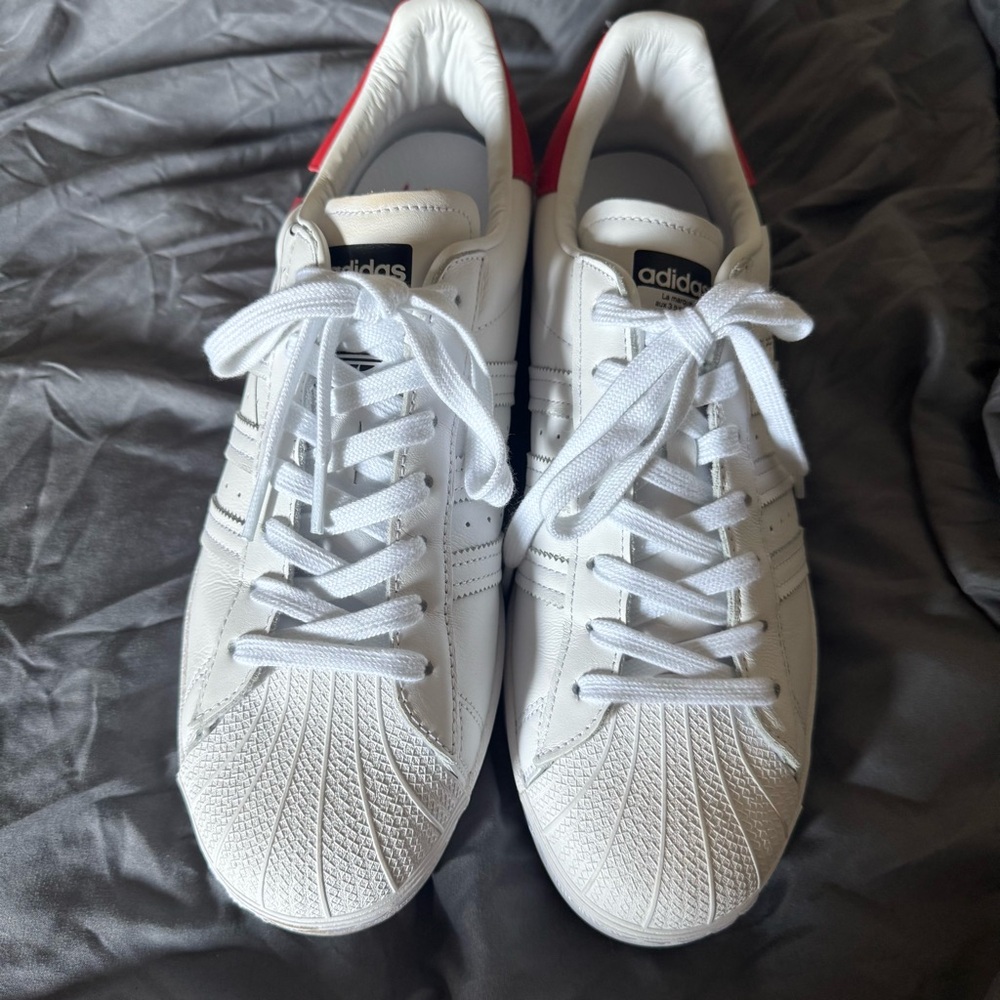 Adidas Superstar Disney Mickeys Men’s Size 10